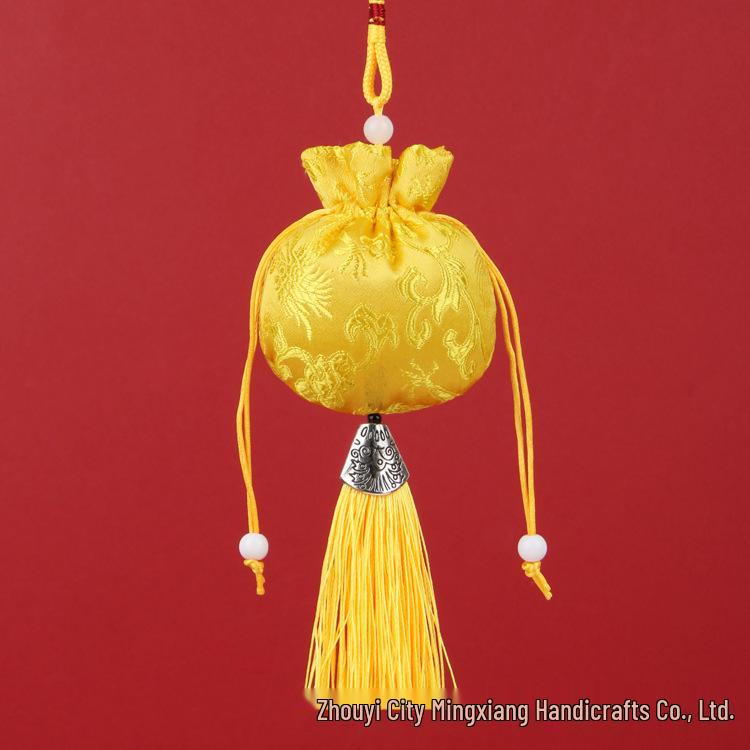 Chinese Mugwort Sachet: Traditional Herbal Mosquito Repellent Car Ornament - Dragon Boat Festival Pendant