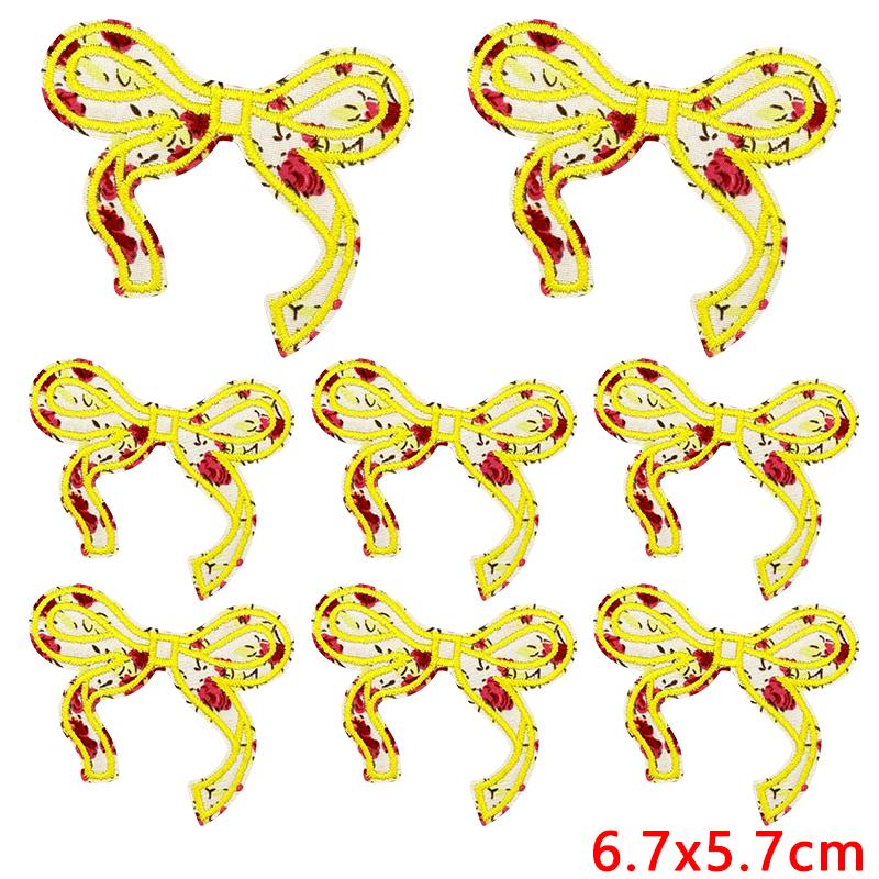 10 /26pcs Wholesale Fresh Letter Embroidery Patch Diy Floral Heart Bow Iron On Patches For Clothes Jackets Backpack Sew Stickers 
