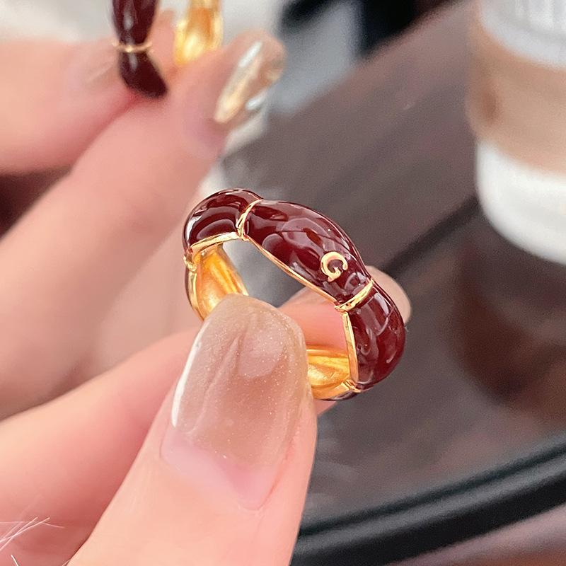 Französischer Schlichter Roter Drip-Glasur Bambusgelenk Offener Ring, Ein Kalter Weiblicher Täglicher Retro-Kombinationsring