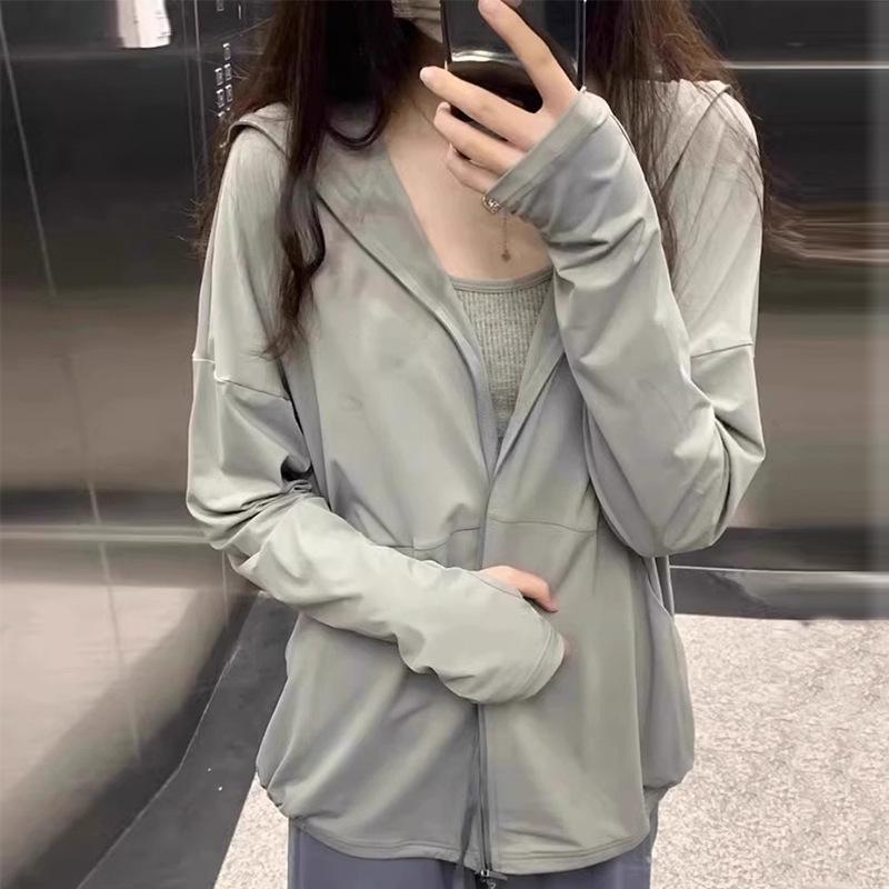 

Ice Silk Hooded Sun Protection Women s Loose Slimming Summer Cardigan L білий