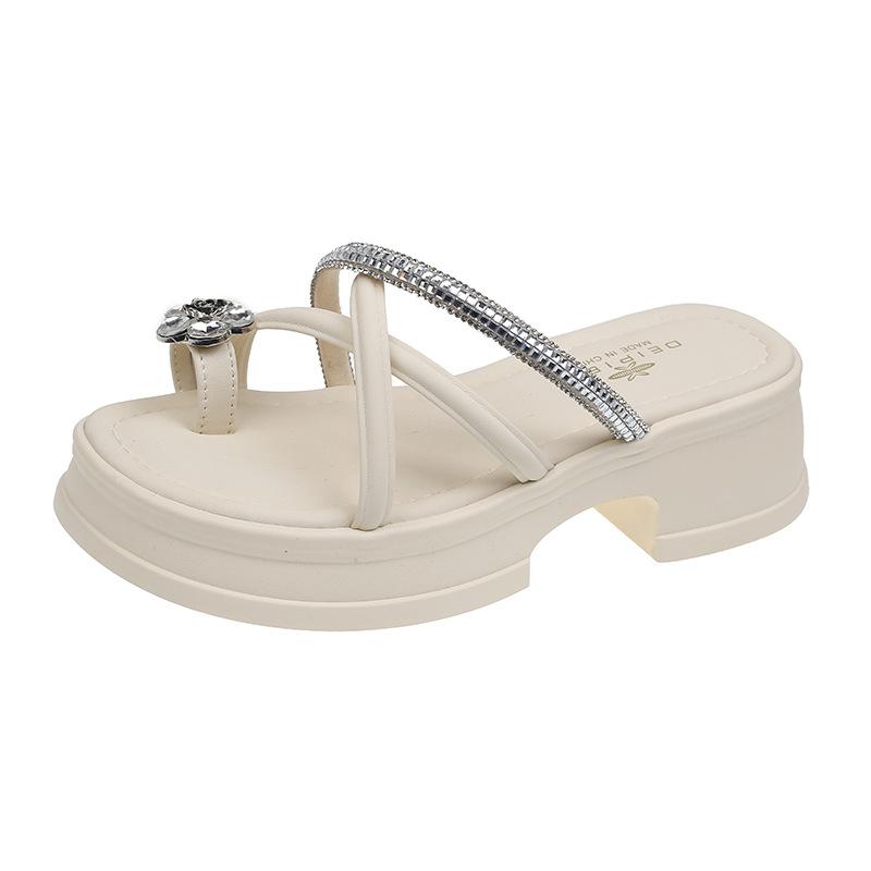 Thick-soled slippers women's summer outer wear fashion cover toe high-end sandals rhinestone temperament beautiful foot beach