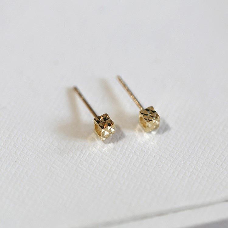 18K Gold-Plated S925 Sterling Silver Mini Square Faceted Handmade Stud Earrings 18K Gold Pair (with Earplugs)