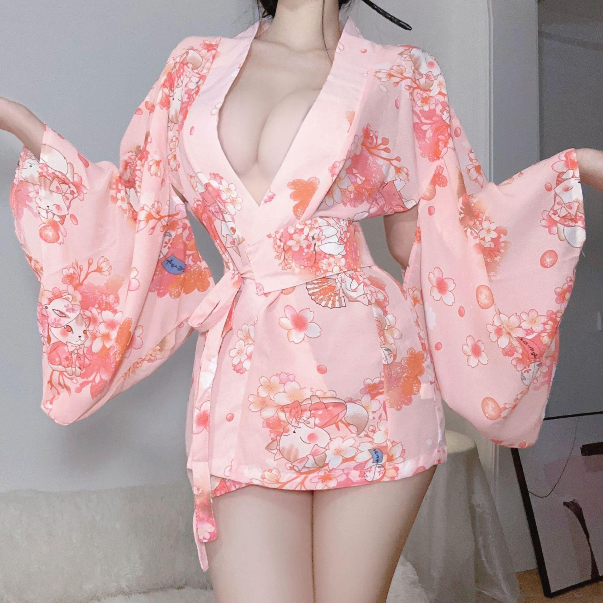 

Супермягкая пижама-кимоно Sakura Yukata - большая, элегантная ночная рубашка и нижнее белье One Size