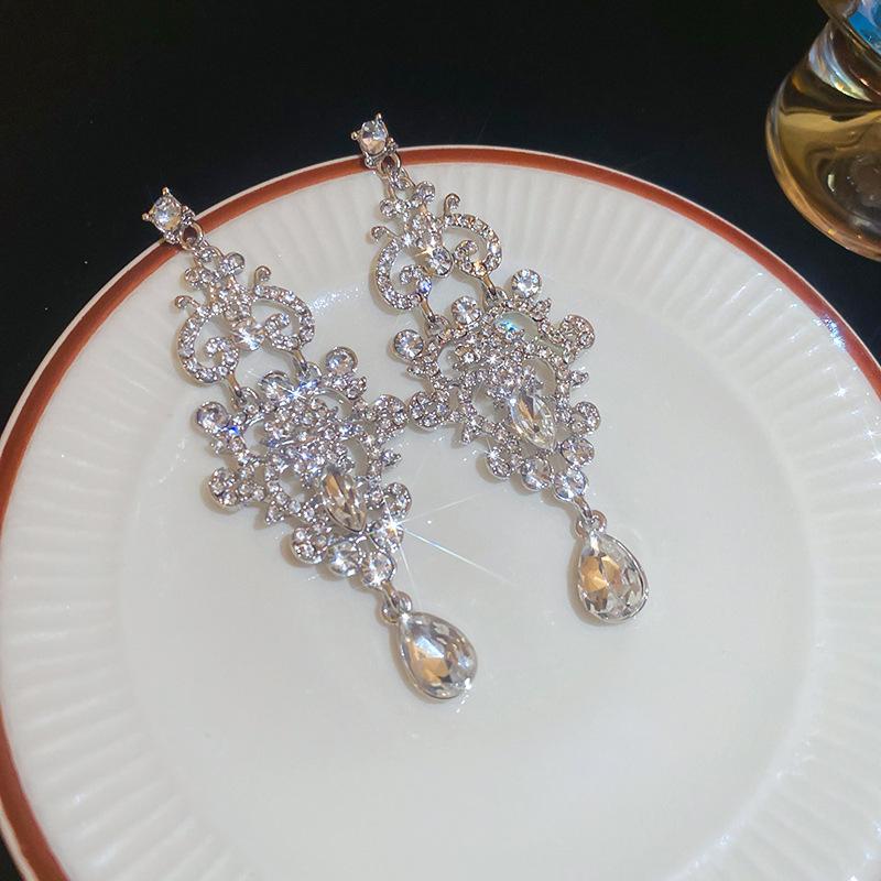 European & American Style Silver Needle Full Rhinestone Irregular Drop Earrings - Exquisite Luxury Design, Niche Fashion Versatile Earrings