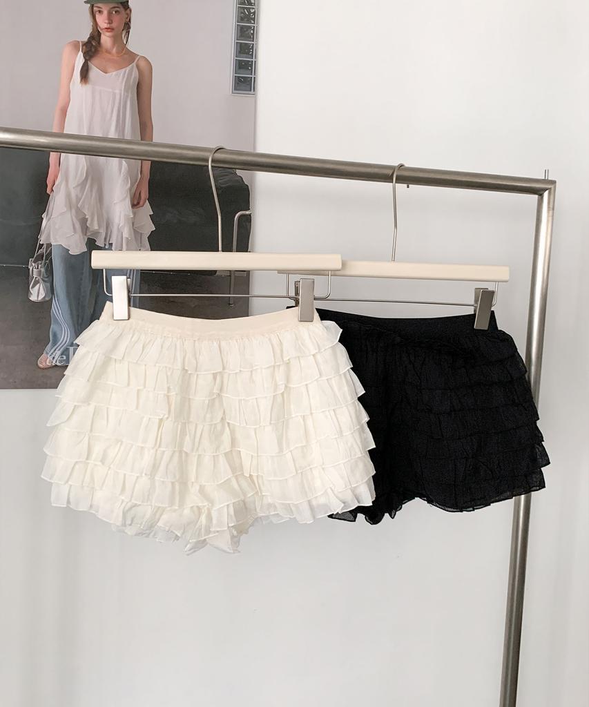 Baseukala Frill Cancan Banding Shorts (2Colors)