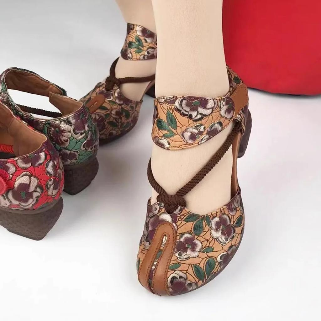 Fashion Ethnic Style Hollow Leather Sandals 2025 Medium Thick Soft Leather Printed Bun Breathable Comfortable Mother Shoes