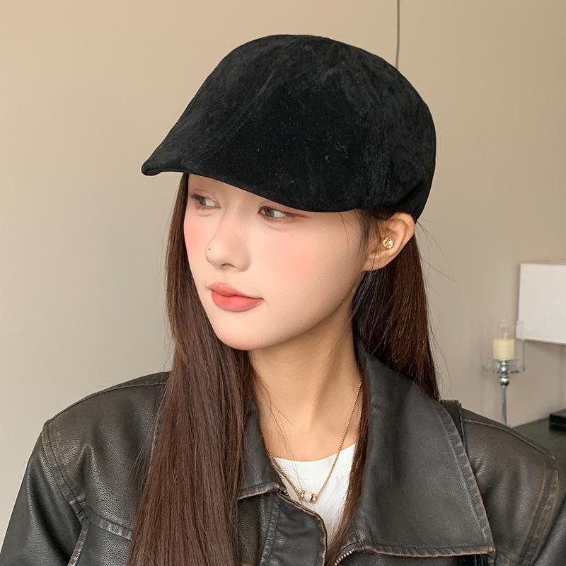 

Замшевая коричневая кепка вперед женская осенне-зимняя британская ретро литературная беретка корейский стиль, подчеркивающая лицо, шляпа маленького художника 56-60CM