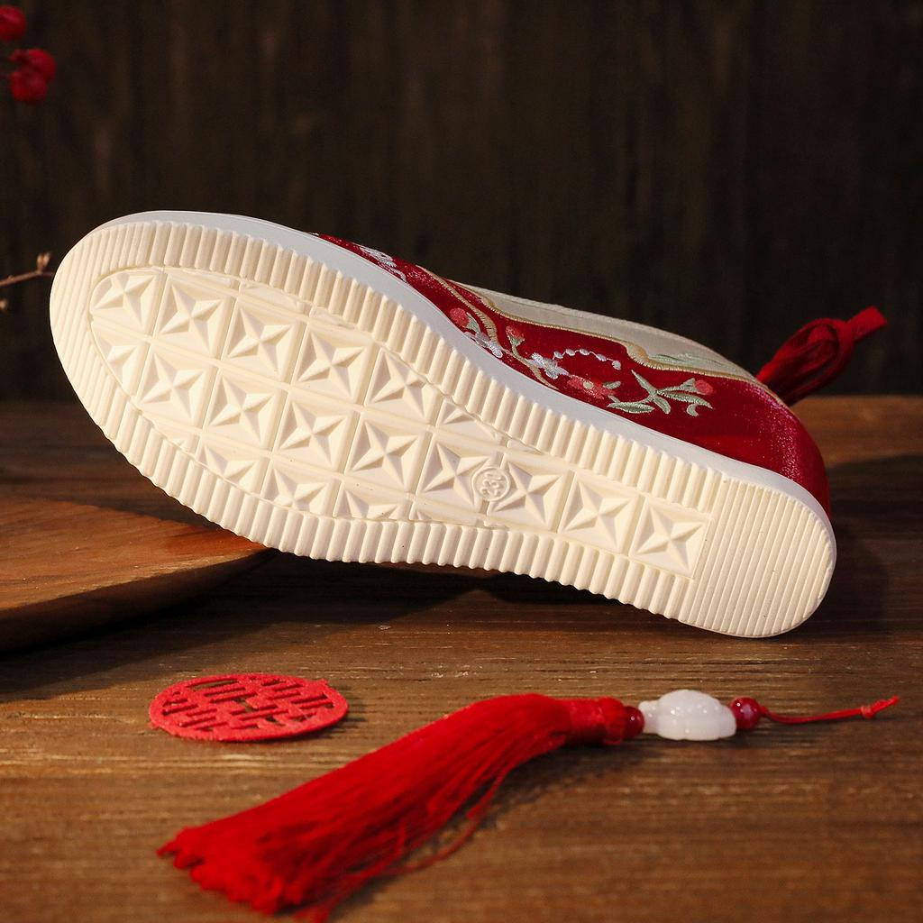 Embroidered Shoes New Fringed Hanfu Shoes Ancient Chinese Style Inner Height Increase 6cm