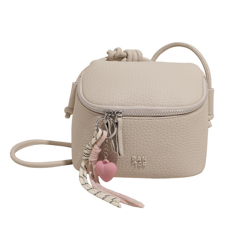 Prosta torebka listonoszka damska letnia nowa modna niszowa przenośna torebka na ramię typu saddle