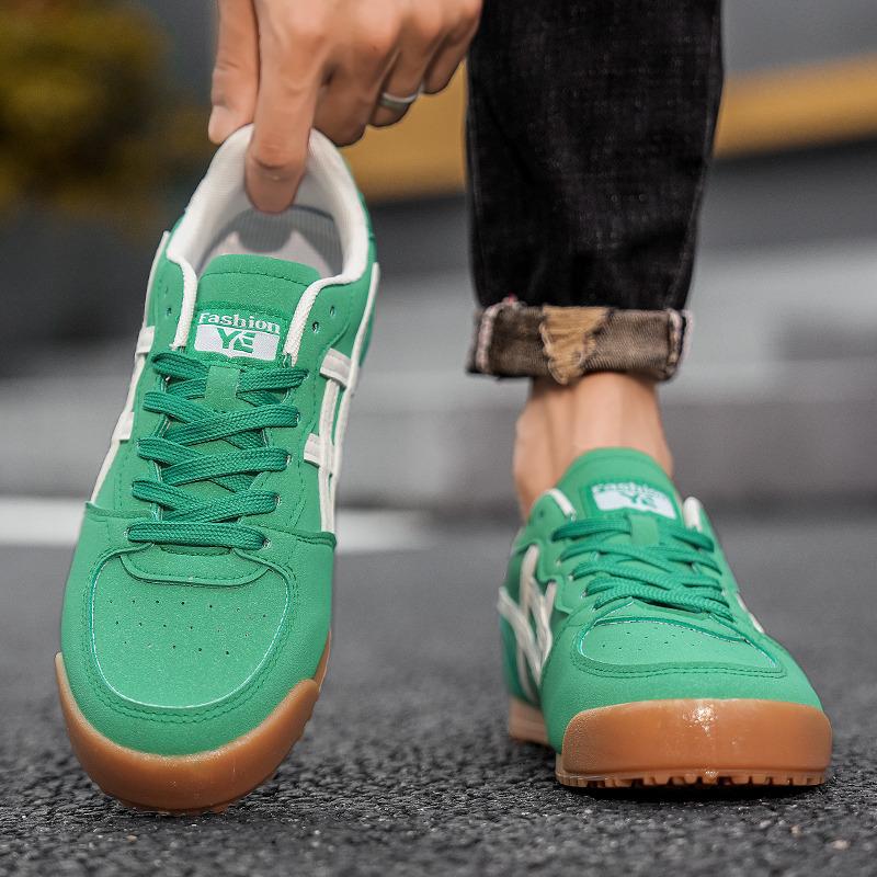 Retro Fashion Men Athletic Shoes Comfortable Flat Sneakers Casual Men Outdoor Non-slip Trainers Shoes Men Zapatillas De Hombre