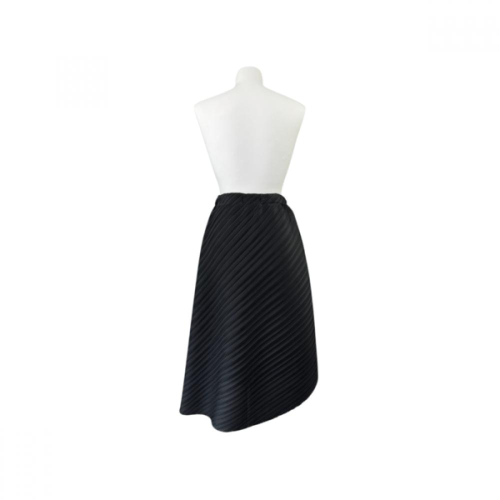 La Vita Junko unbaLance Skirt Lsssk002