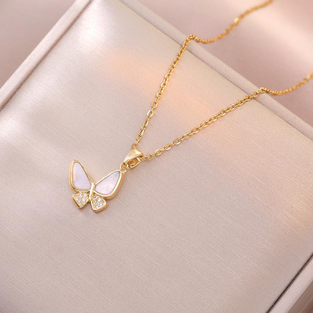 Butterfly Necklace with Color-Retaining Zircon - Fashionable, Versatile Women's Jewelry Accessory.