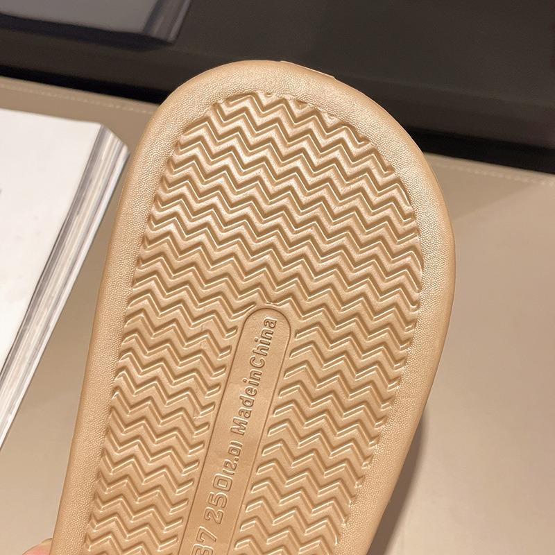 Warm edge new snow boots women's winter warm cute bear wearing bow high-top thickened cotton shoes