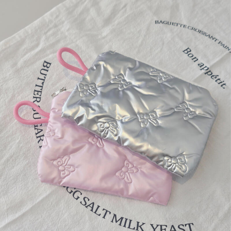 Мини-косметичка с мягкой стеганой лентой (2 цвета) Silver