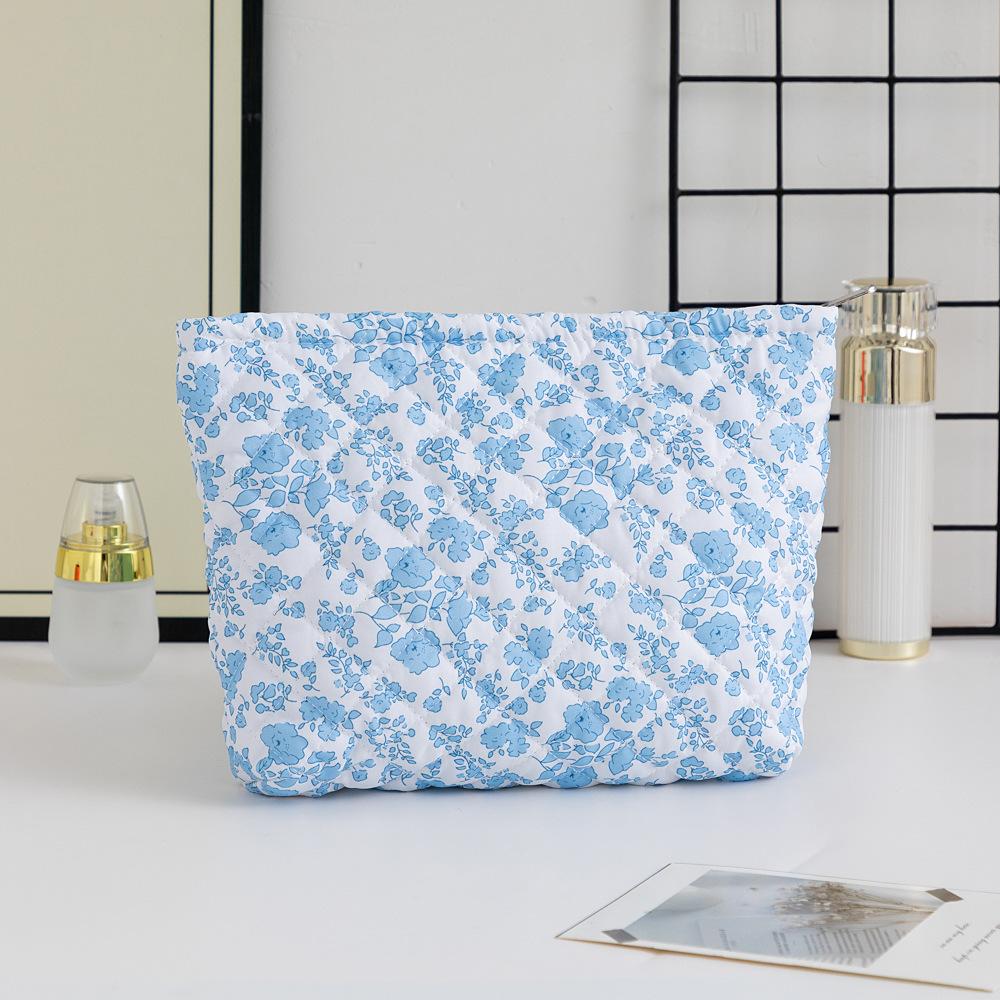 Floral Wash Bag Quilted Clutch Bag Inner Bags Large Capacity Makeup Bags Women Cosmetic Bag Skincare Pouch Travel Organizer