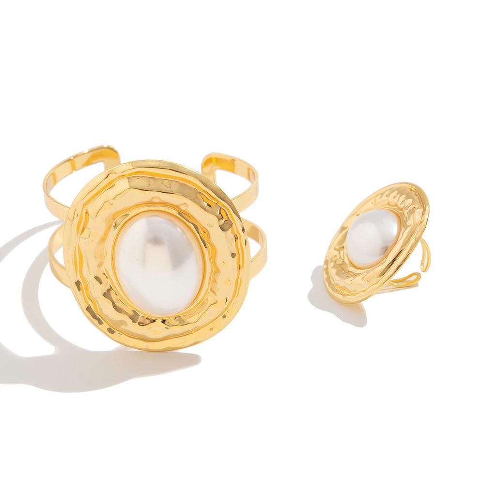Ingemark 2Pcs/Set Exaggerated Circle Chunky Adjustable Open Cuff Bangles Imitation Pearl Rings for Women Grunge Jewelry Set Gift