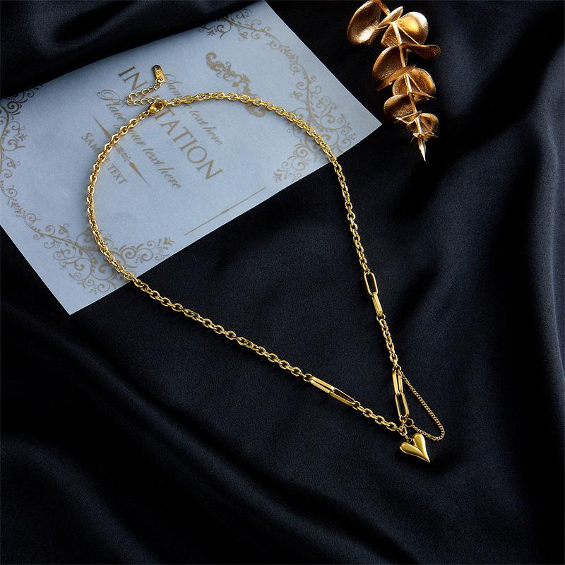 Gold Mixed Paperclip Chain Heart Pendant Necklace золотой