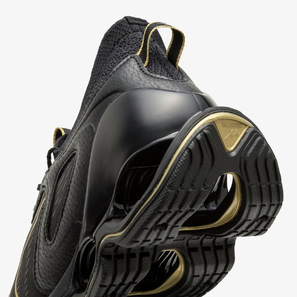 Mizuno Wave Prophecy 14 Running Shoes, Black and Gold, Size 28.5 Cm, 2E