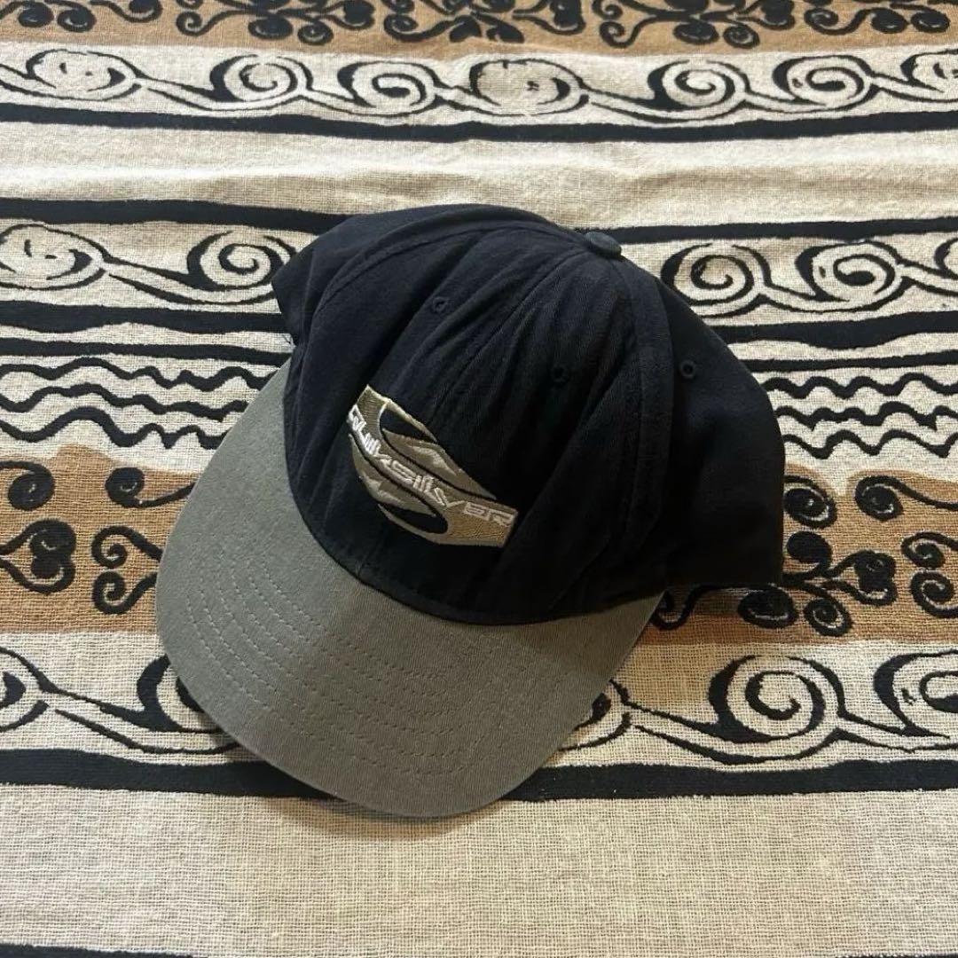 

[USED] 90s USA Made QUIKSILVER Two-Tone Logo Cap