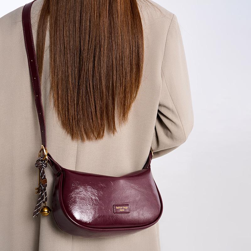 Women's Bags Large-capacity Bags Women's 2025 New Popular Fashion Versatile Shoulder Bags Commuter Messenger Dumpling Bags