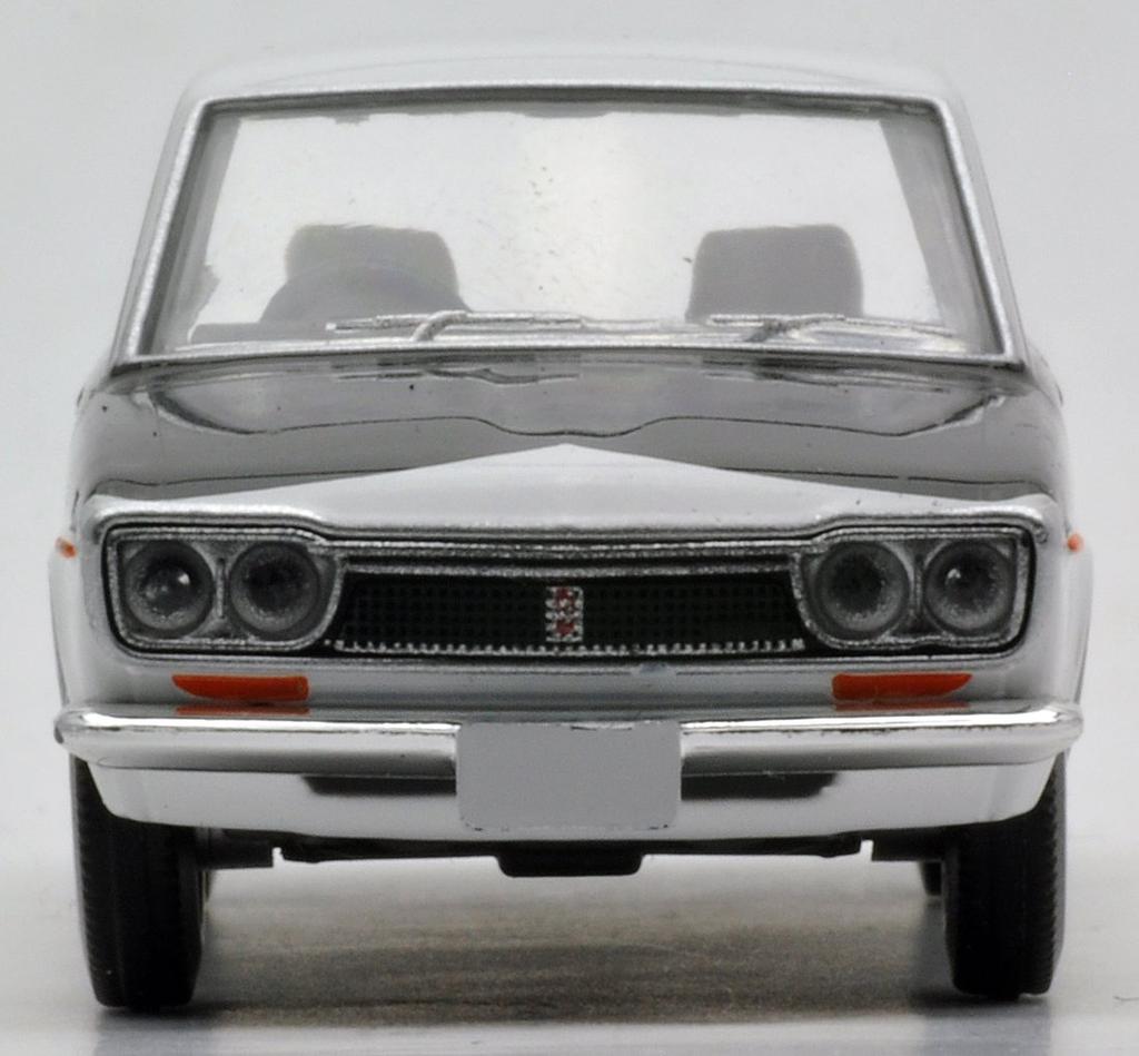 Tomica Limited Vintage Bluebird LV-79c (Completed Model)