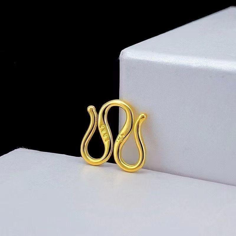 

Позолоченная застежка для ожерелья: Прочная большая и маленькая застежка-крючок для мужских украшений с долговечным сохранением цвета. Small (fits around 4mm)