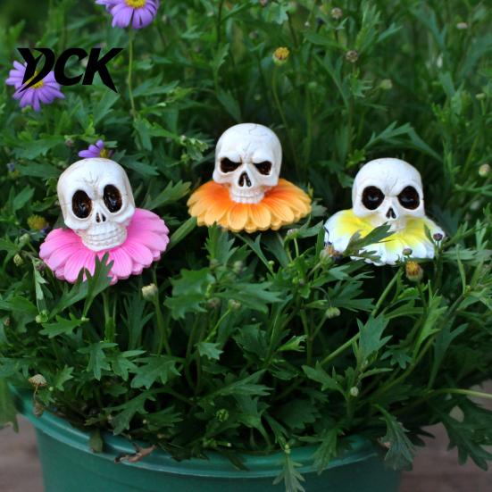 Halloween Skull Garden Stakes 3Pcs/Set Stakes, Chrysanthemum Yard Resin Decorative Plant Flower Ornaments for Lawn Patio Bed Decoration