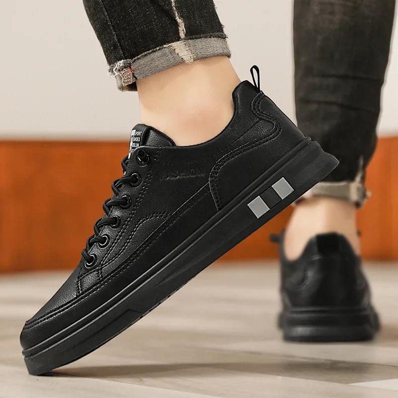 Neue vielseitige Herren Atmungsaktive und leichte kleine weiße Schuhe mit Leder-Obermaterial Low-Cut Vier Jahreszeiten Paar Freizeit-Board-Schuhe