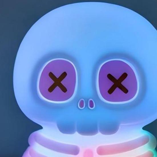 Skull Silicone Night Light with USB Charging Cute Spooky Bedside Lamp for Kids 2-Level Dimmable Soft Squeezable Fun Sensory Toy Lamp for Boys Girls