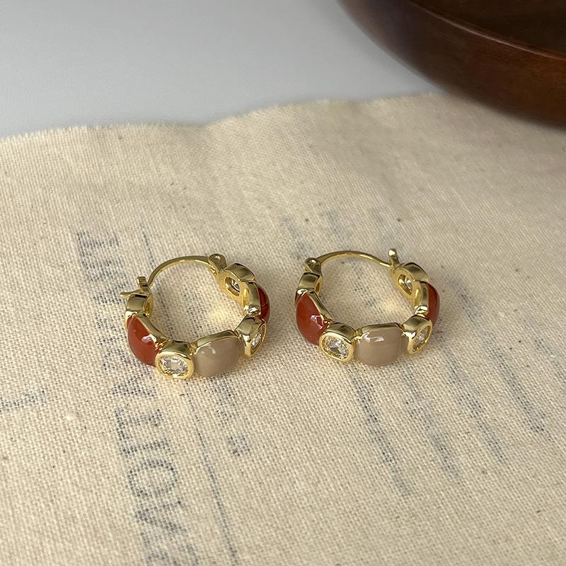 Maillard Autumn and Winter Light Luxury High-end Earrings Circle Women's Round Amber Earrings Retro Ear Clips Without Ear Piercings