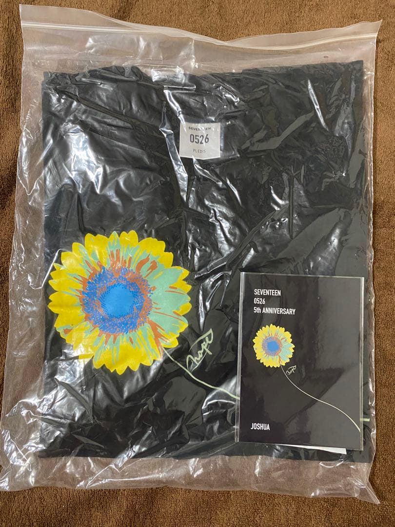 

[Б/У] Футболка SEVENTEEN Joshua к 5-летию