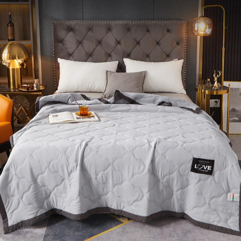 Summer Cooling Quilt: Keeps Skin Refreshed For Beach Houses, Poolside Cabanas Effortless Summer Sleep