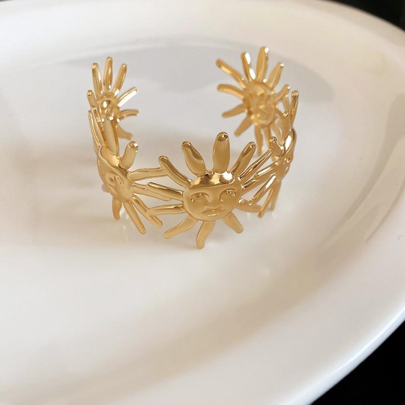 Metal smooth texture open bracelet casual fashion trend temperament versatile bracelet light luxury high sense jewelry women
