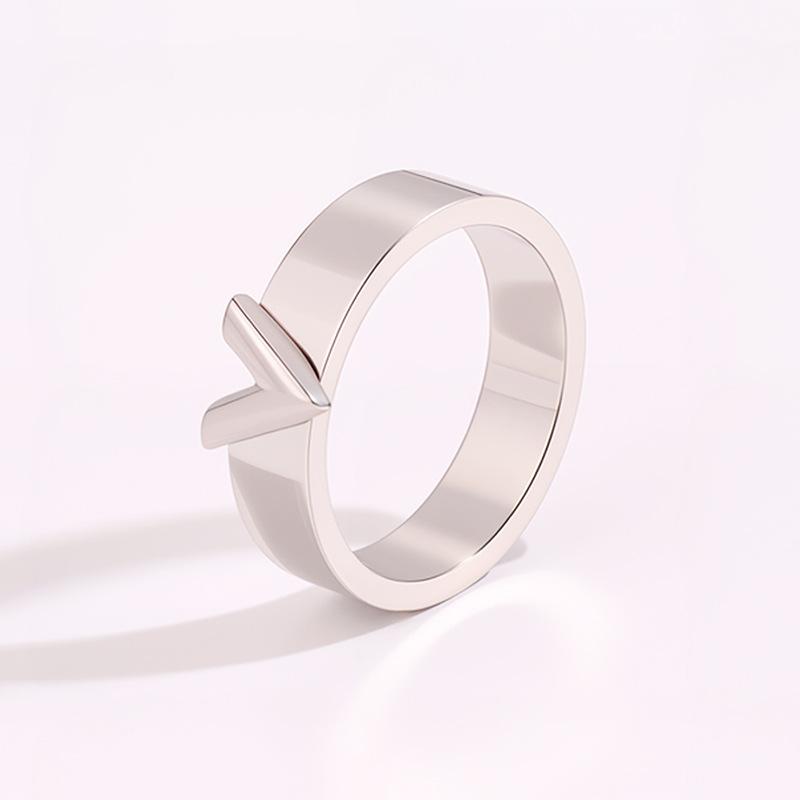 Fashionable Luxury Titanium and Steel Ring - V-shaped Wide Version Couple Ring for Both Men and Women