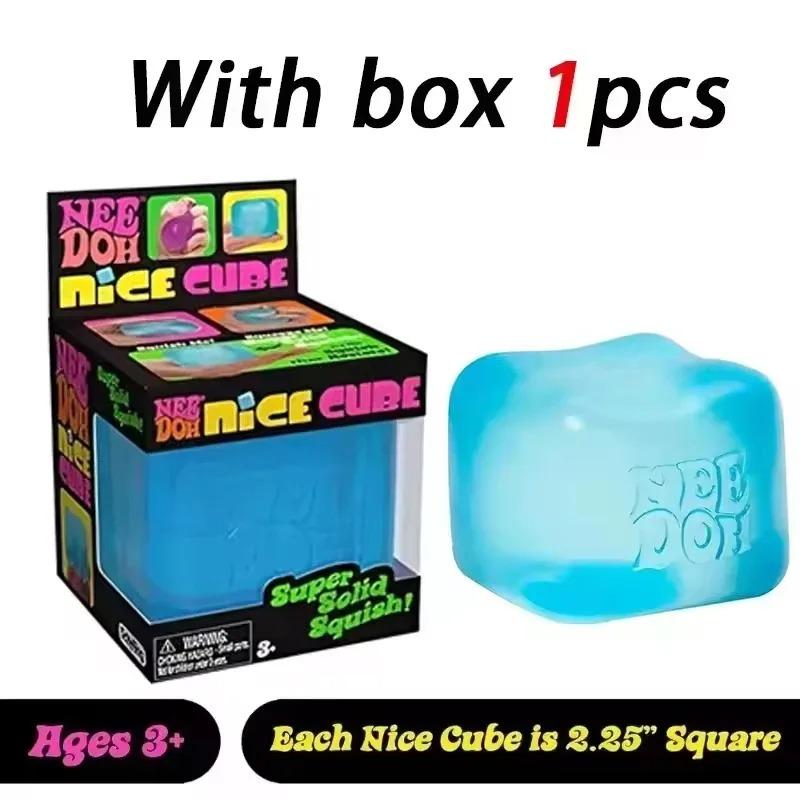 Needoh Nice Cube Senzorická mačkací kostka pro úlevu od stresu a Hračka na uvolnění konečků prstů pro dospělé Stiskací a hrací hračky Dárek