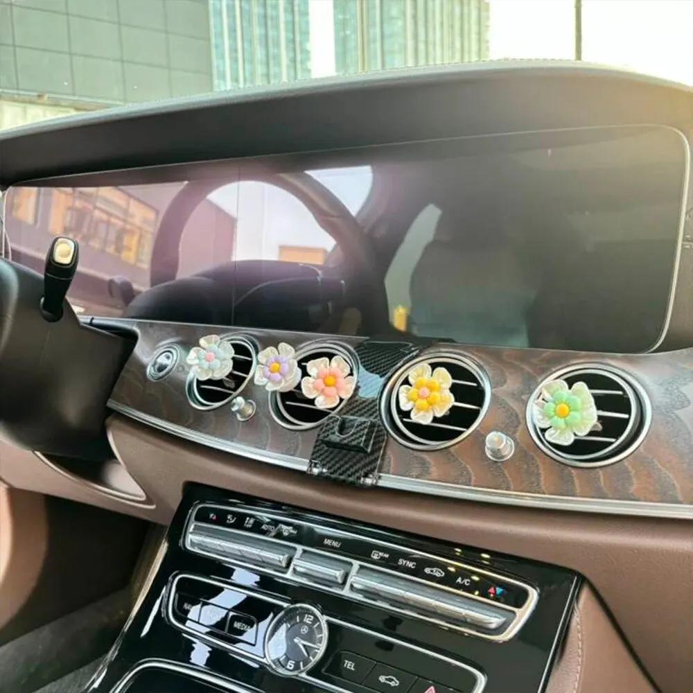 5PCS 2026 Cute Flower Perfume Clip Car Air Outlet Decoration Aromatherapy Freshener Colorful Daisy Auto Interior Accessories