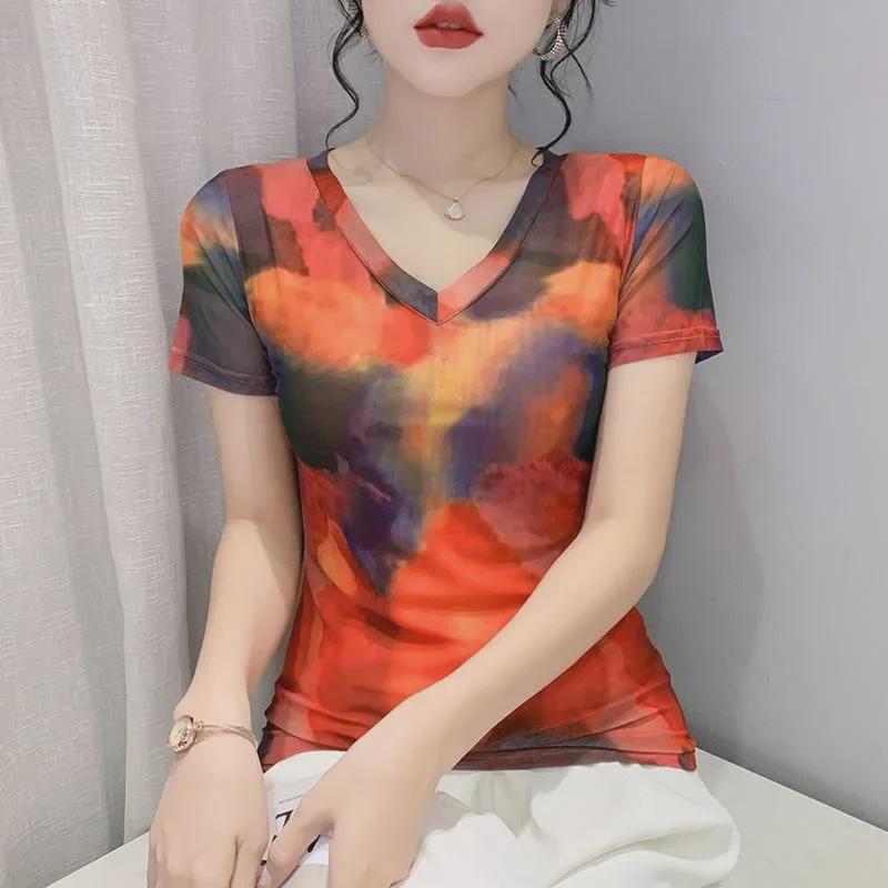 European Ombre V-Neck Slimming Mesh T-Shirt for Women - Summer 2025 Design Fashion Short Sleeve Blouse