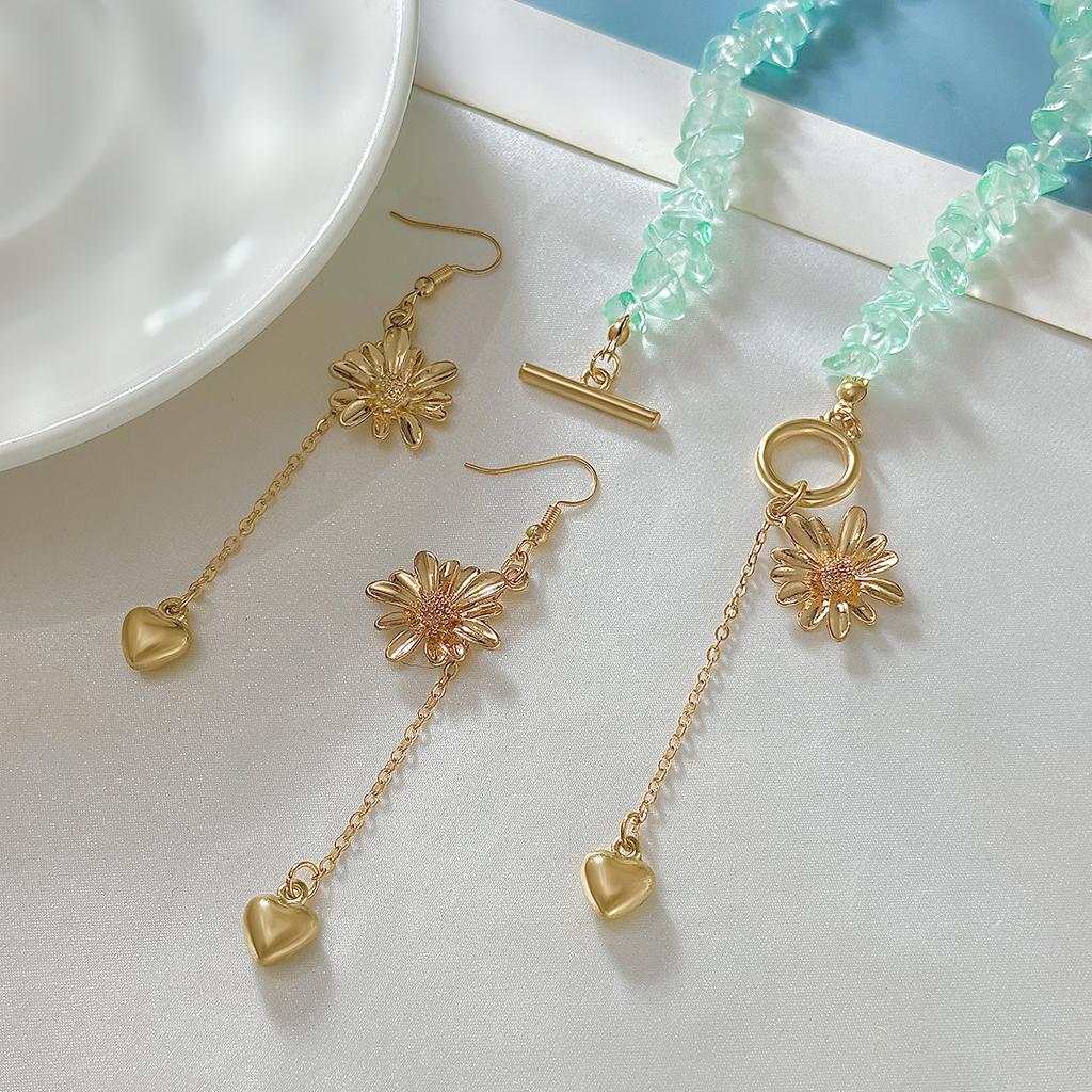 Fresh Metal Flower Fringed Collarbone Necklace, Wind Irregular Turquoise Beaded Necklace Set