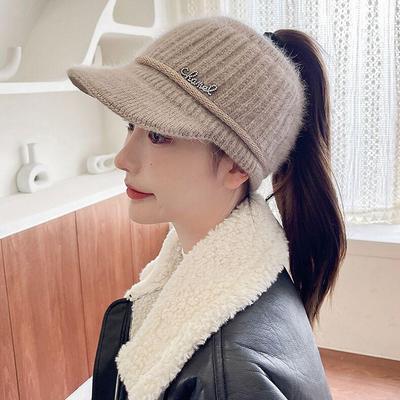 Women's Autumn/Winter Travel Knit Hat - Casual, Korean-Style Duckbill Cap