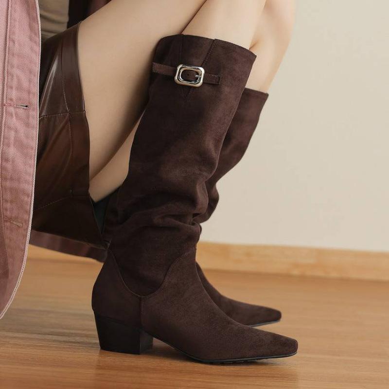 Autumn and Winter Women's Martin Boots Solid Color Leather Large Size Women's Boots Medium Heel Non-slip Rubber Sole Square Heel New High Boots