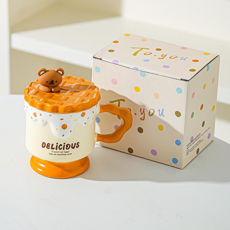 

Мультяшная милая кружка из керамики с крышкой, с печеньем в виде медведя, высокая ценность, офисная кружка для воды, сувенирный подарок 301-400ml