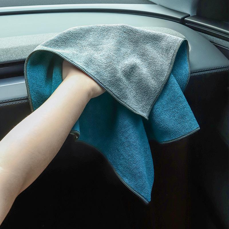 Thickened Dual-Color Lint-Free Car Wash & Drying Towel
