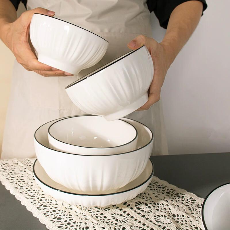 Service de vaisselle en céramique