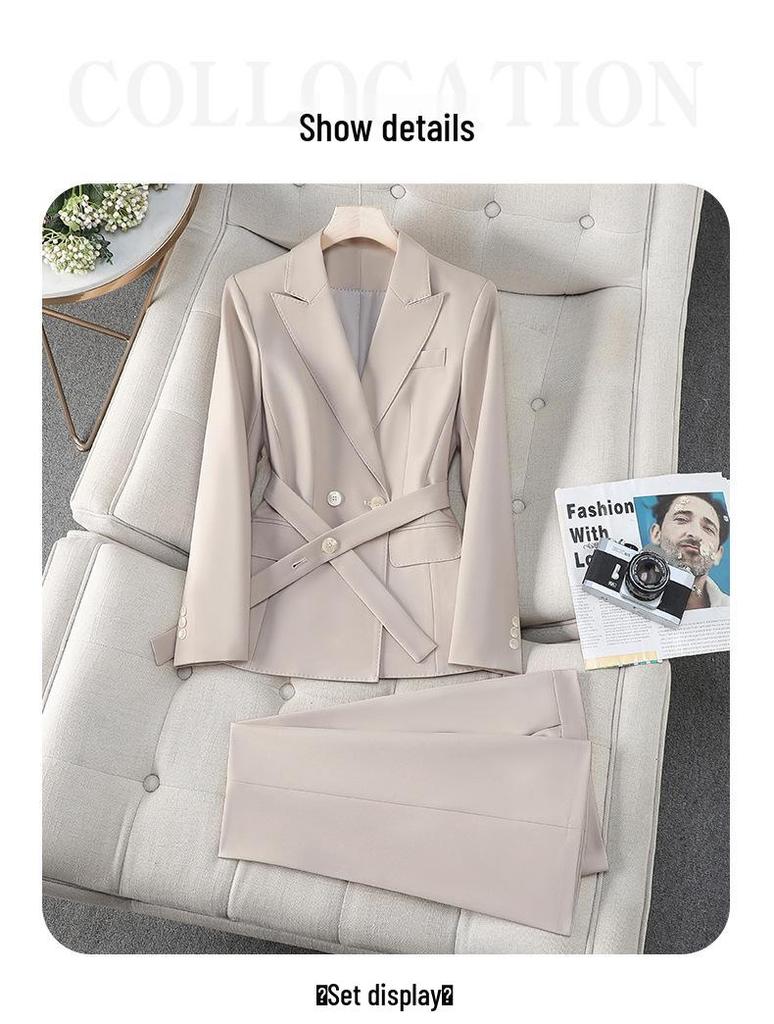 Damen High-End Herbst/Winter Empfangsanzug-Set für eine professionelle und stilvolle Präsentation