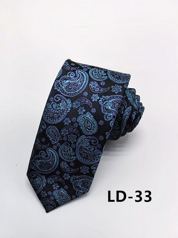 Handmade Paisley Tie for Trendy Gentlemen