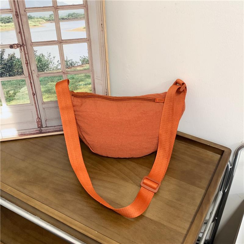 

Autumn/Winter 2025 Japanese Nylon Dumpling Bag: Versatile Women s Casual Shoulder & Crossbody Handbag