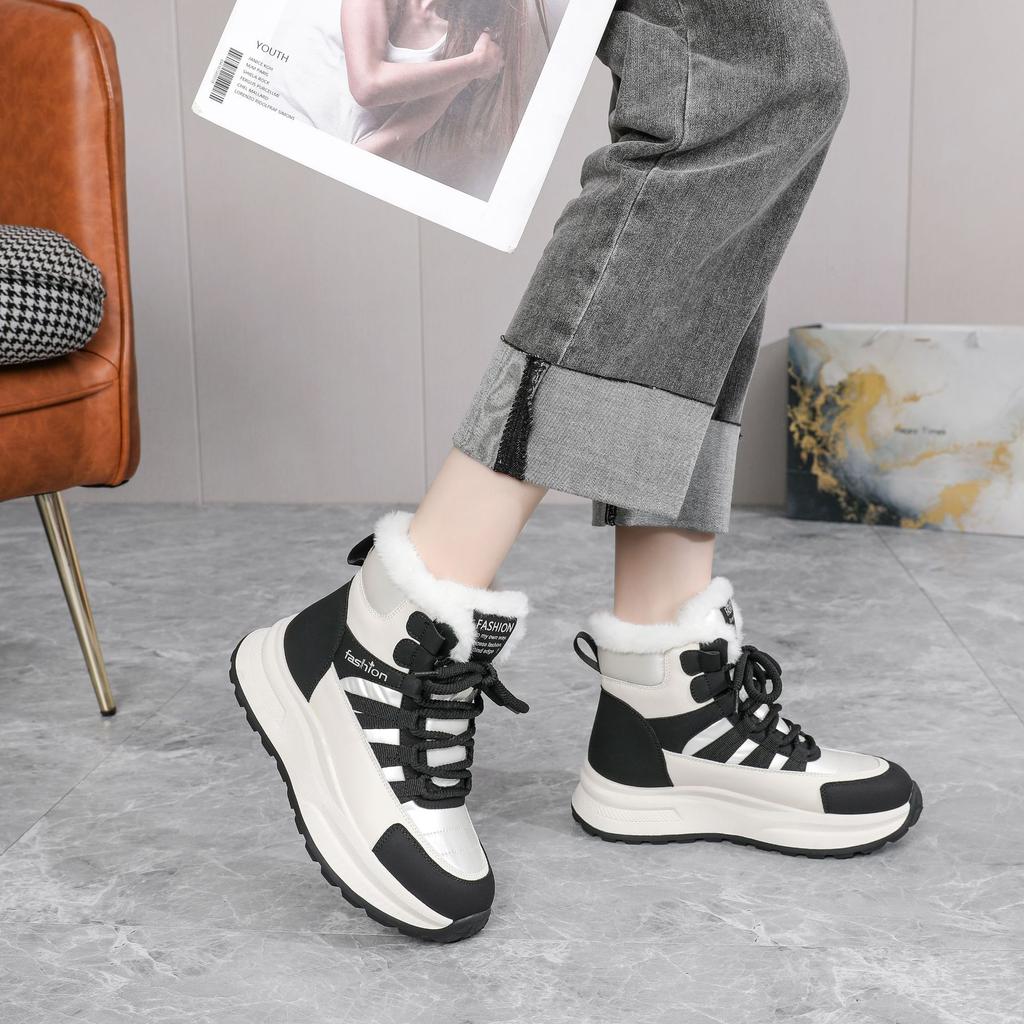 Women's Winter Chunky Platform Snow Boots Non-Slip Lace-Up Short Ankle Booties Faux Fur Lining Walking Shoes Warm Running High-Top Sneakers for Women