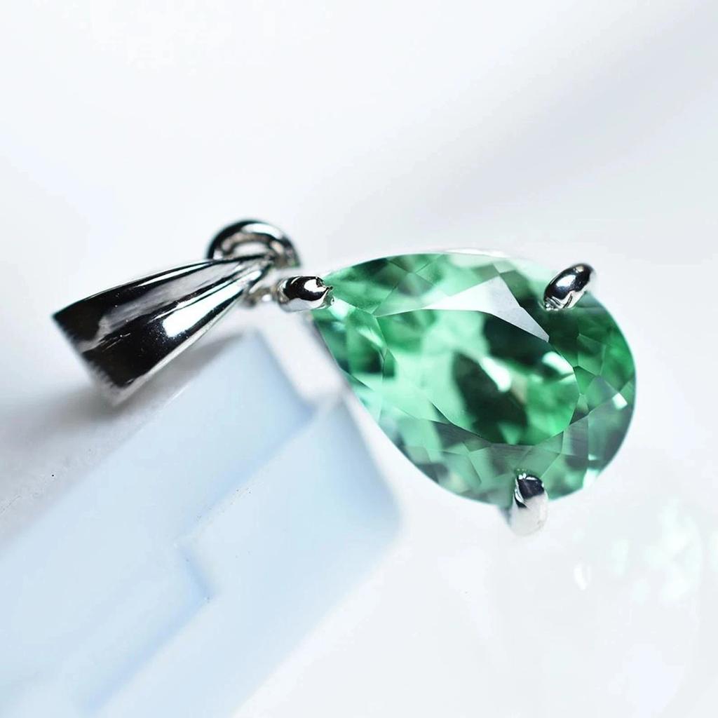 Natural Green Sapphire Certified 24 Ct Solid Silver Pear Cut Pendant Gemstone