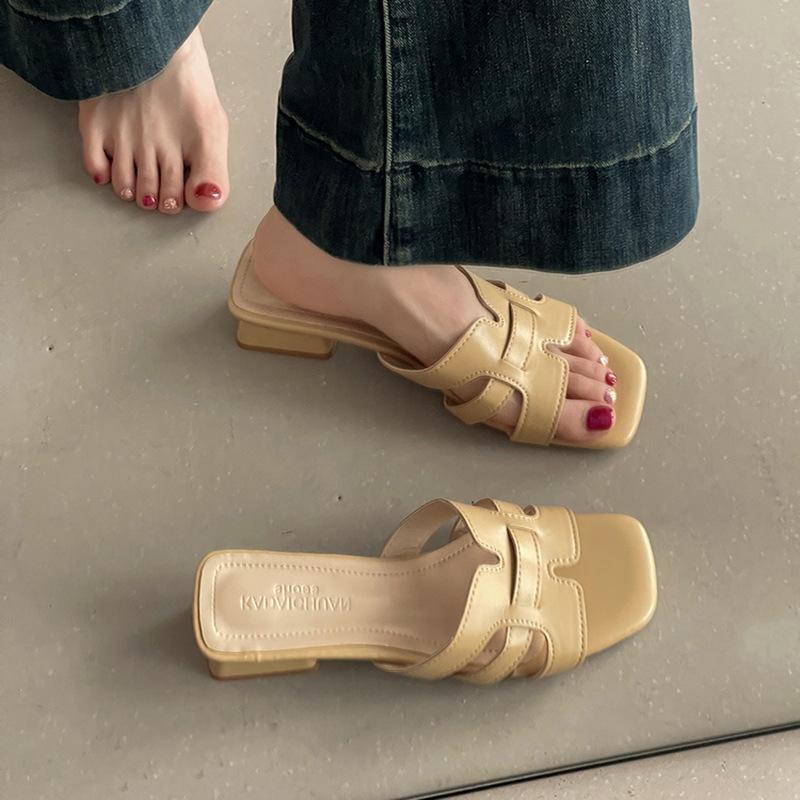 French temperament gentle fairy style slippers women wear 2025 summer new versatile word holiday cool slippers