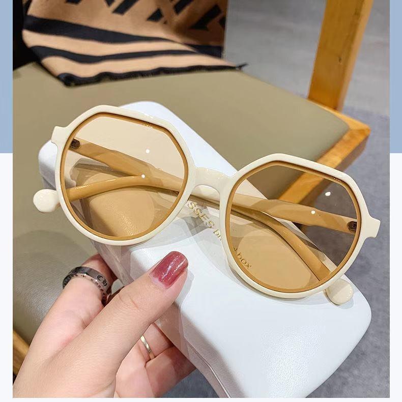 New sunglasses women's tide anti-ultraviolet ins street shooting retro sunglasses big face thin sunglasses